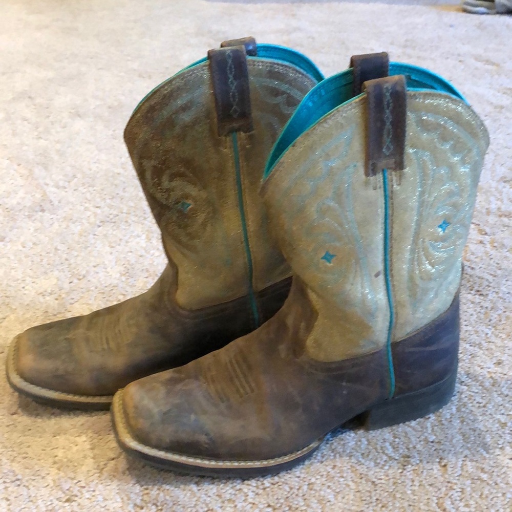 Ariat QuickDraw Western boot.